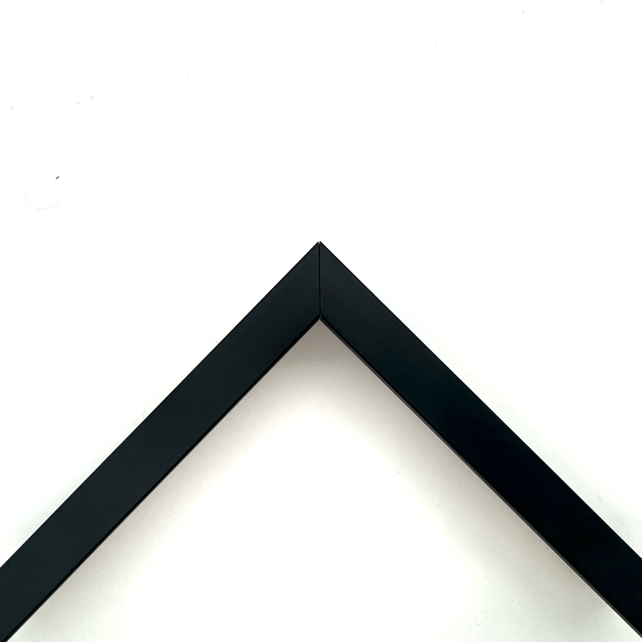 Cornice a cassetta colorato laccato opaco nero art. 153022OP