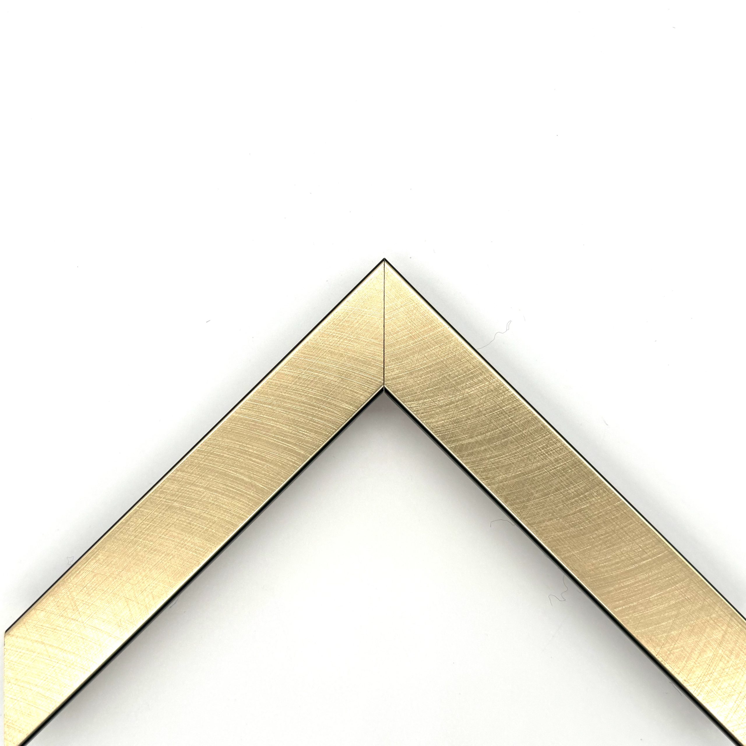Cornice piatta pellicola oro art. 25153