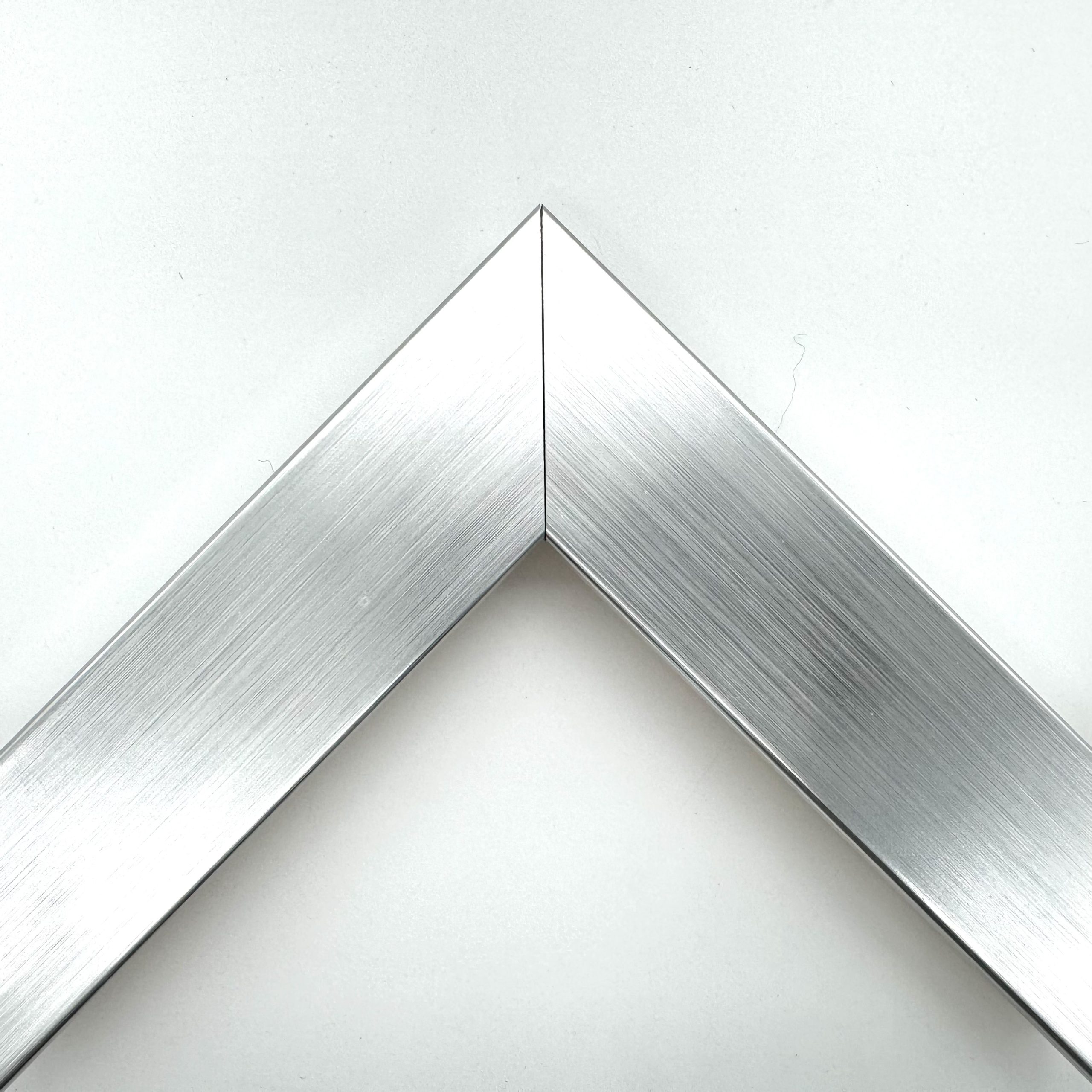 Cornice piatta pellicola argento art. 401512