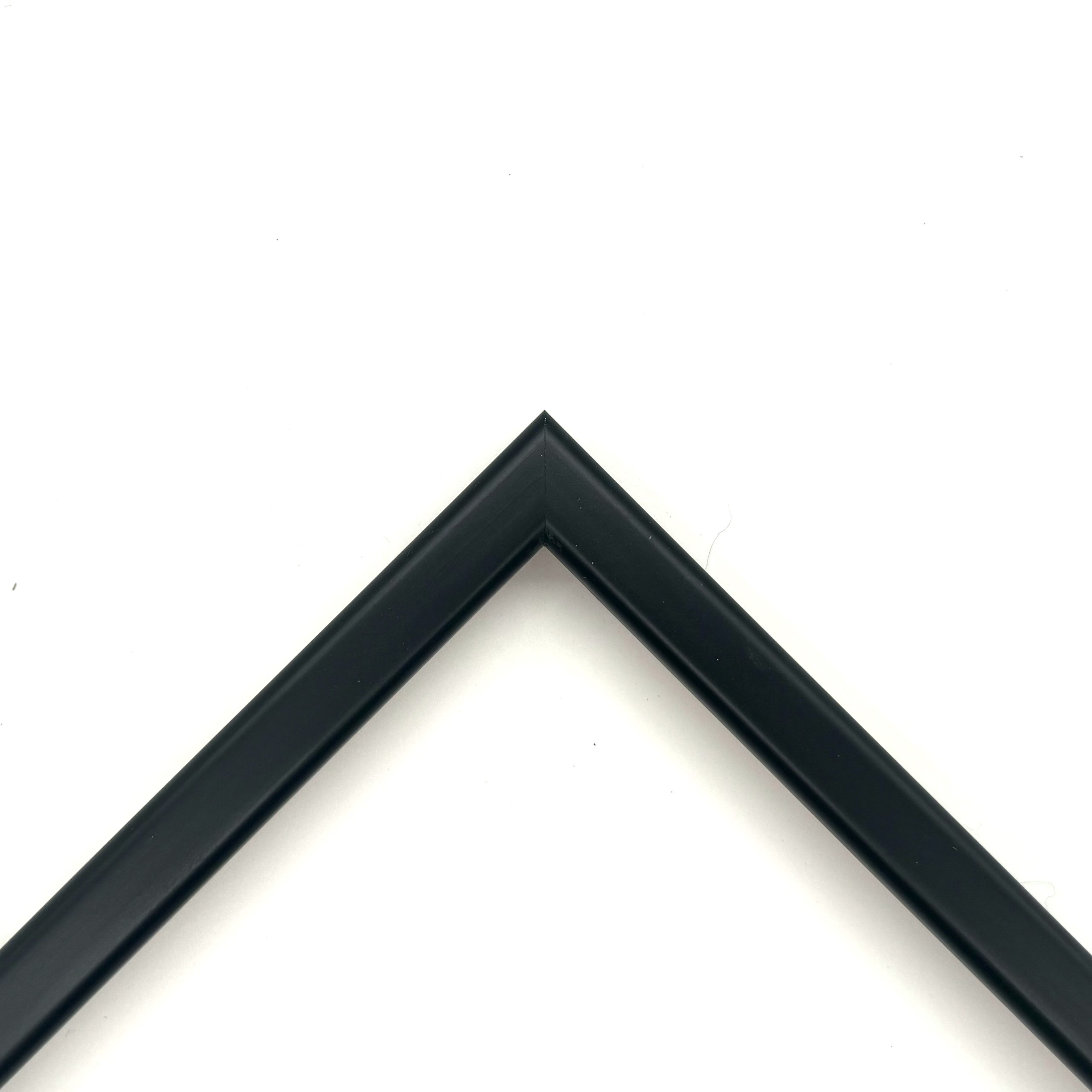 Cornice laccato opaco nero art. 45322OP