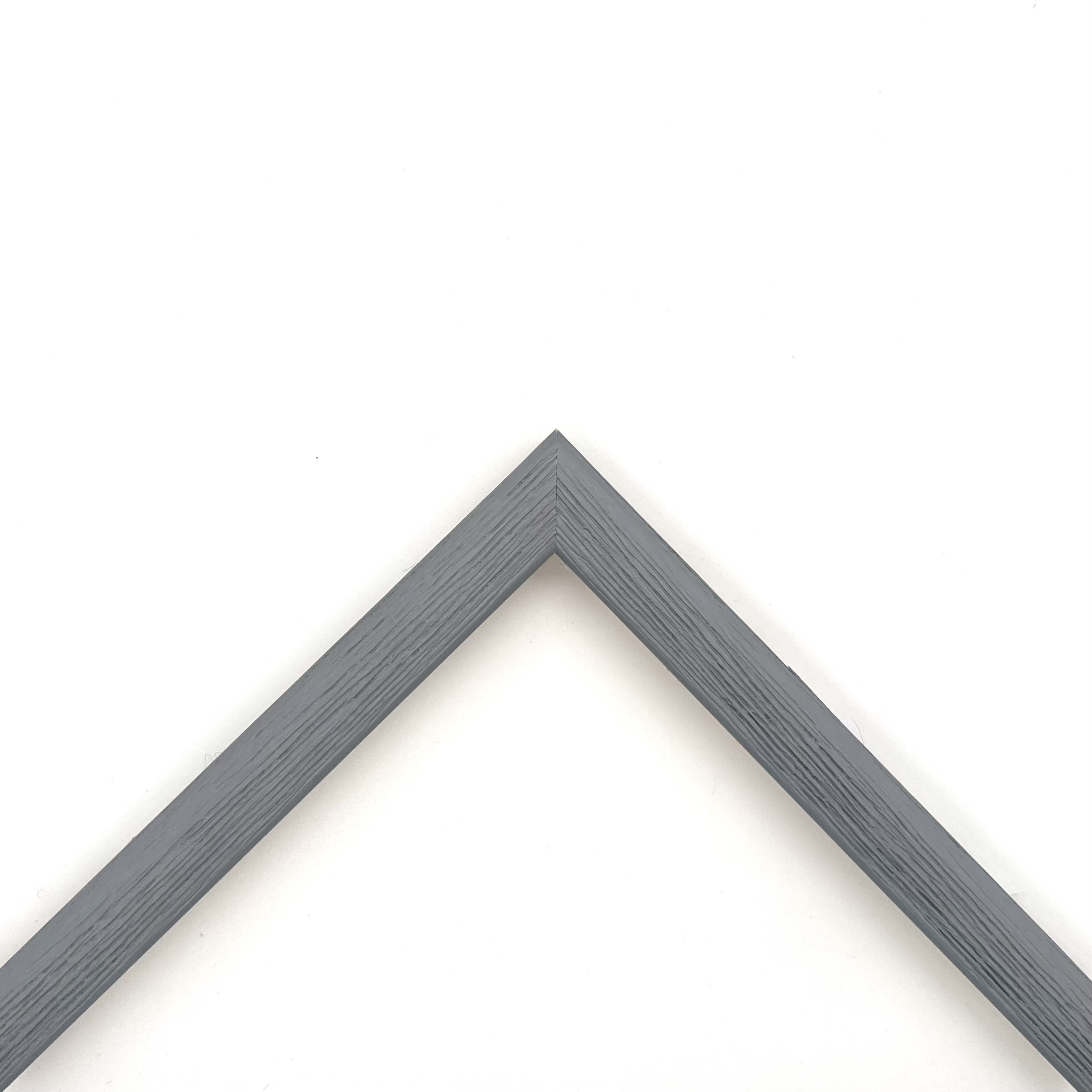 Grey coloured scratched mouldings art. TONDA14GR