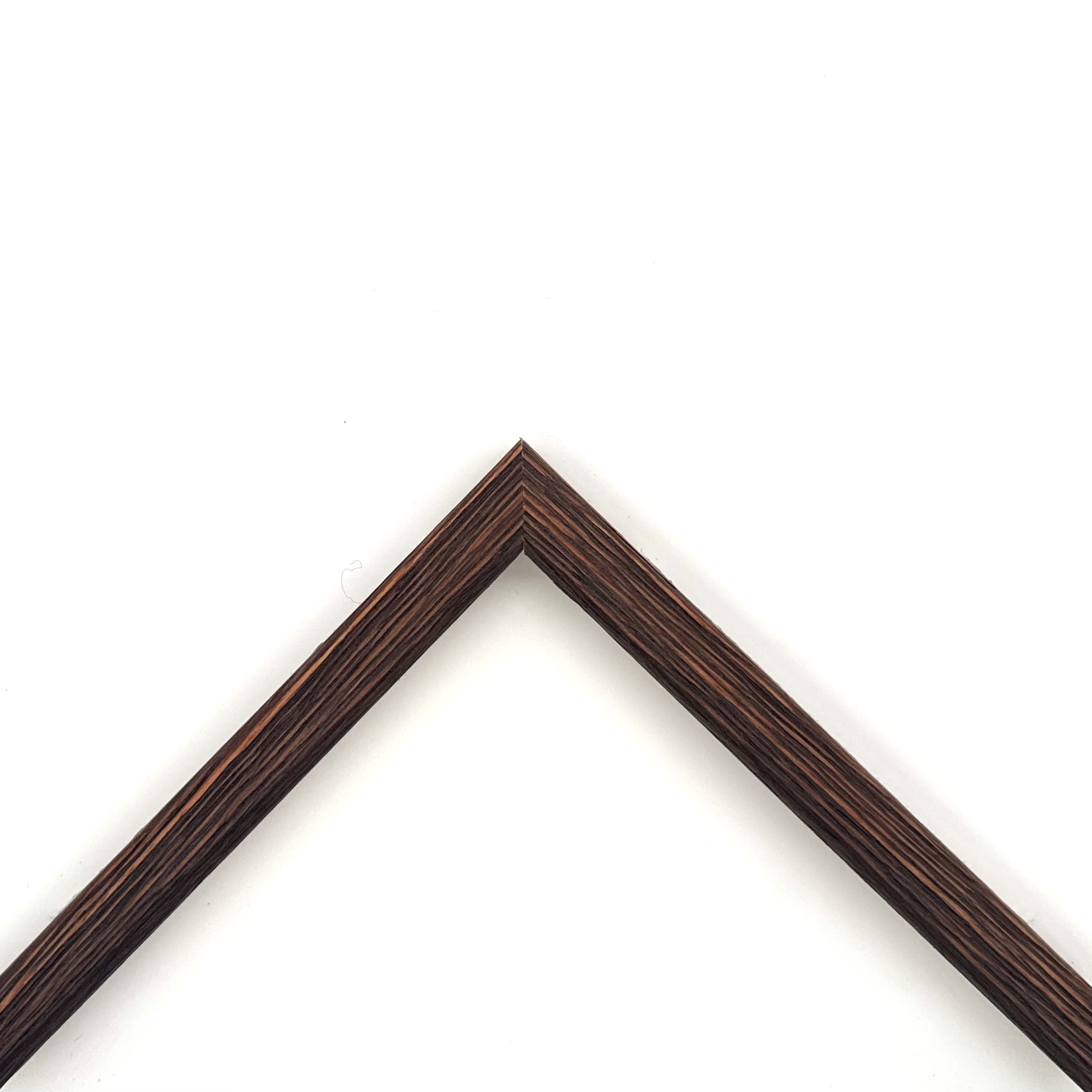 Cornice colorato graffiata noce art. 453A978GR